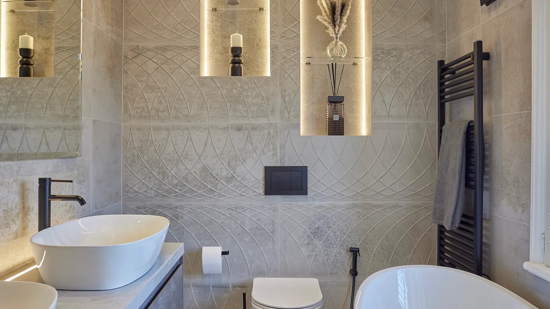 His and hers bathroom bath by Mia James