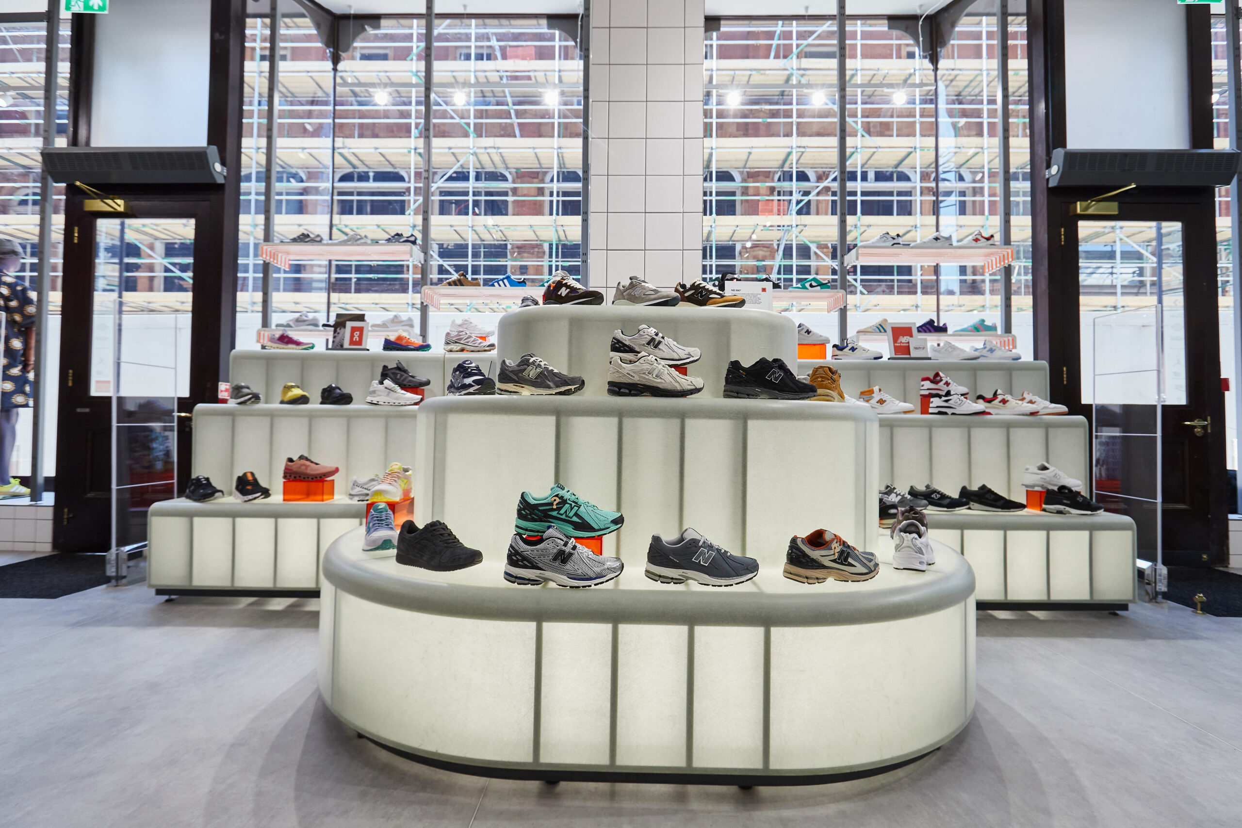 Size-Leeds-Store-23_27-1